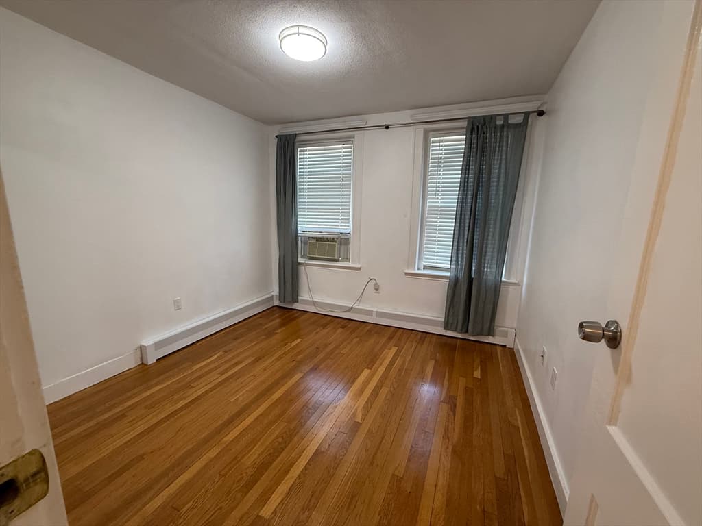 Condominium at 32 Ransom Rd # 11, Boston MA 02135, Boston, photo 3 of 15
