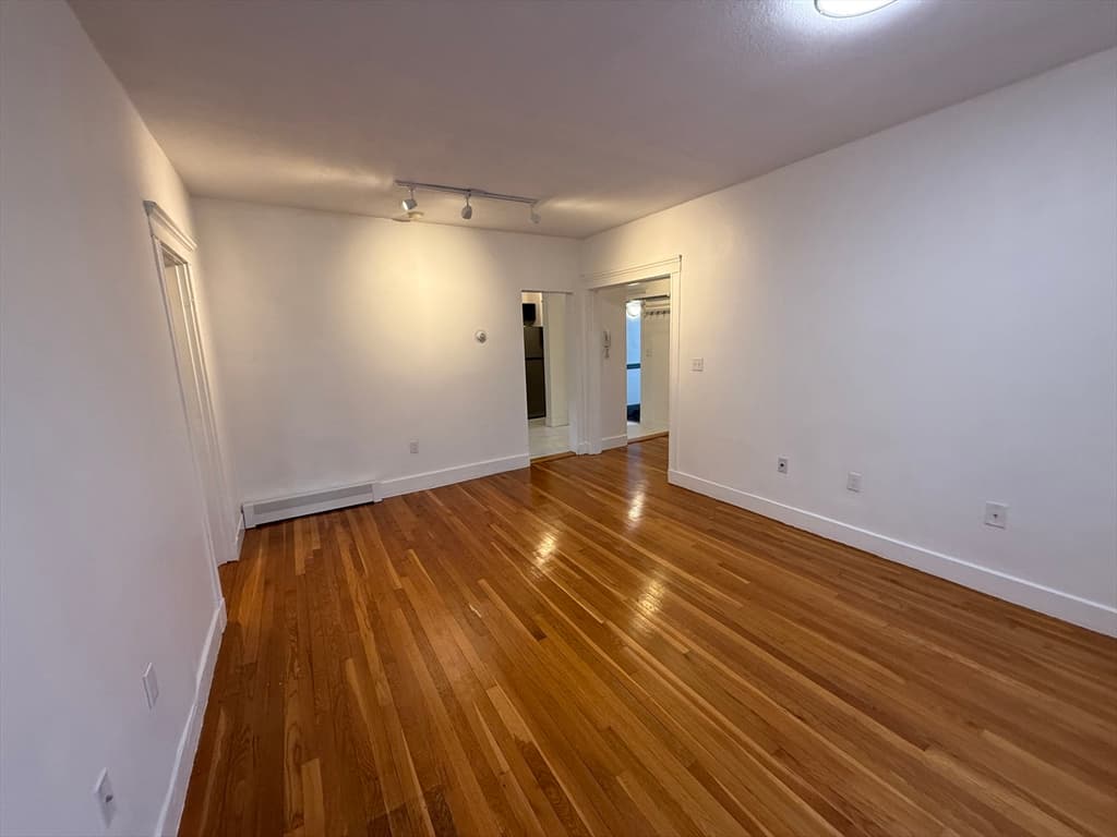 Condominium at 32 Ransom Rd # 11, Boston MA 02135, Boston, photo 10 of 15
