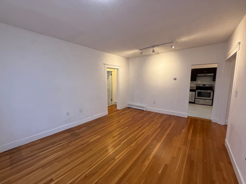Condominium at 32 Ransom Rd # 11, Boston MA 02135, Boston, photo 11 of 15