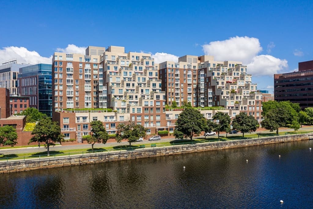 75-83 Cambridge Parkway # W505, Cambridge MA 02142