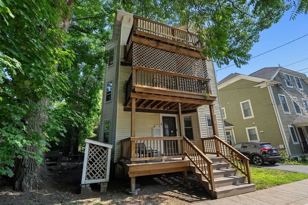 3 Family at 9 Blanvon Road, Boston MA 02130, Boston, photo 7 of 23