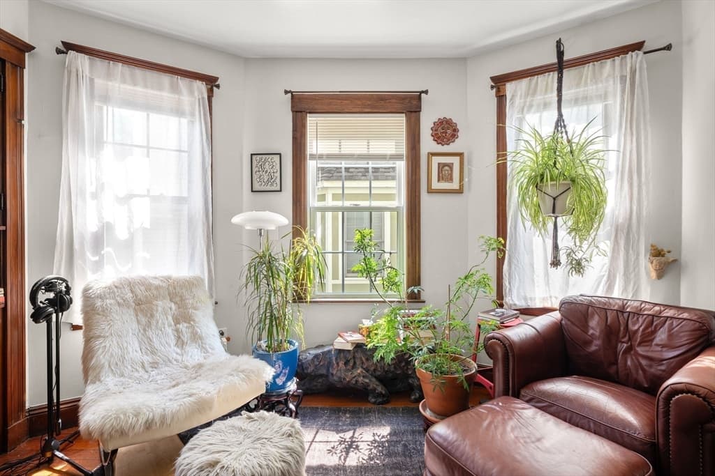 3 Family at 9 Blanvon Road, Boston MA 02130, Boston, photo 9 of 23