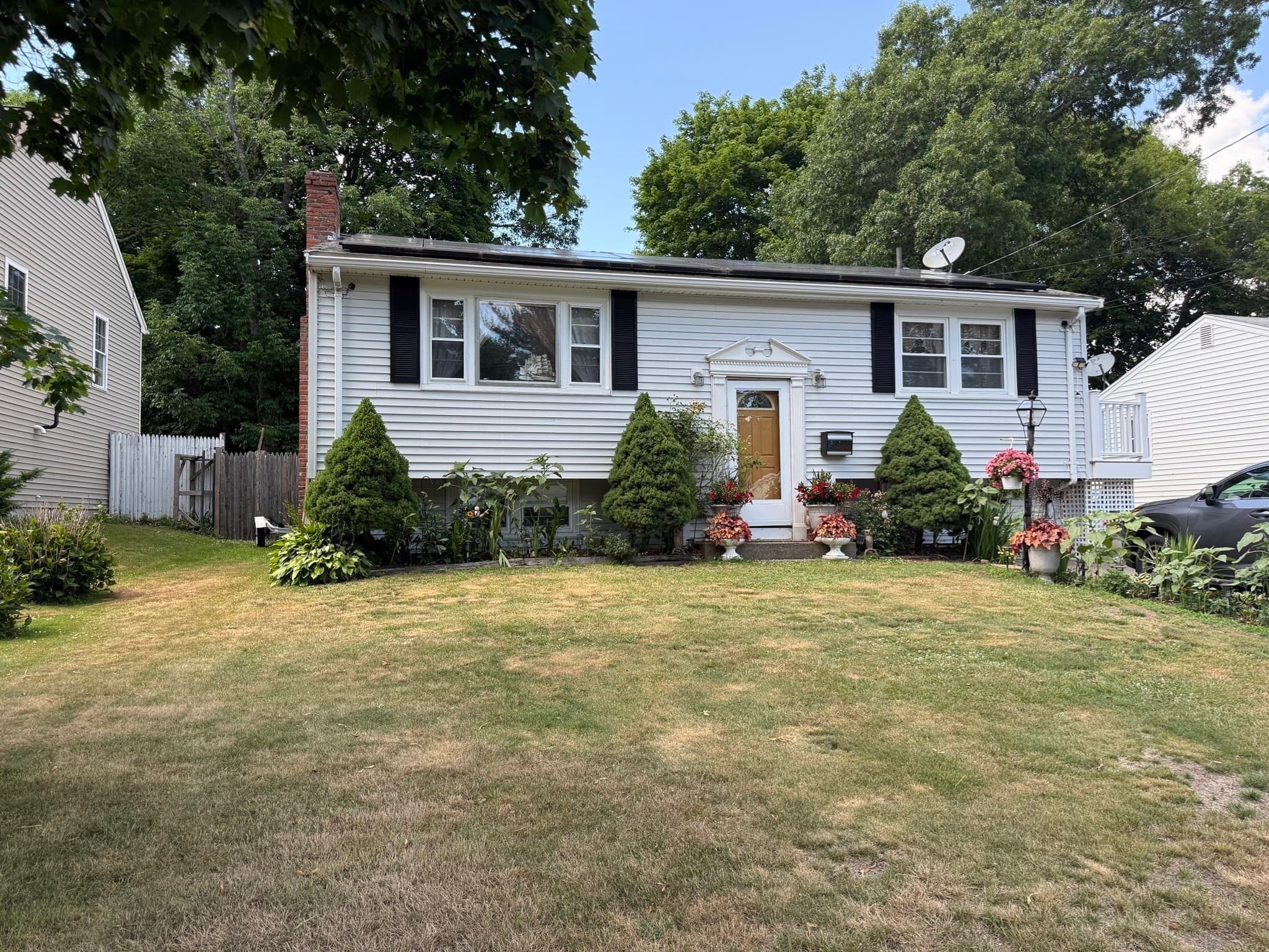 Single Family Residence at 39 Central Street, Brockton MA 02301, photo 2 of 22