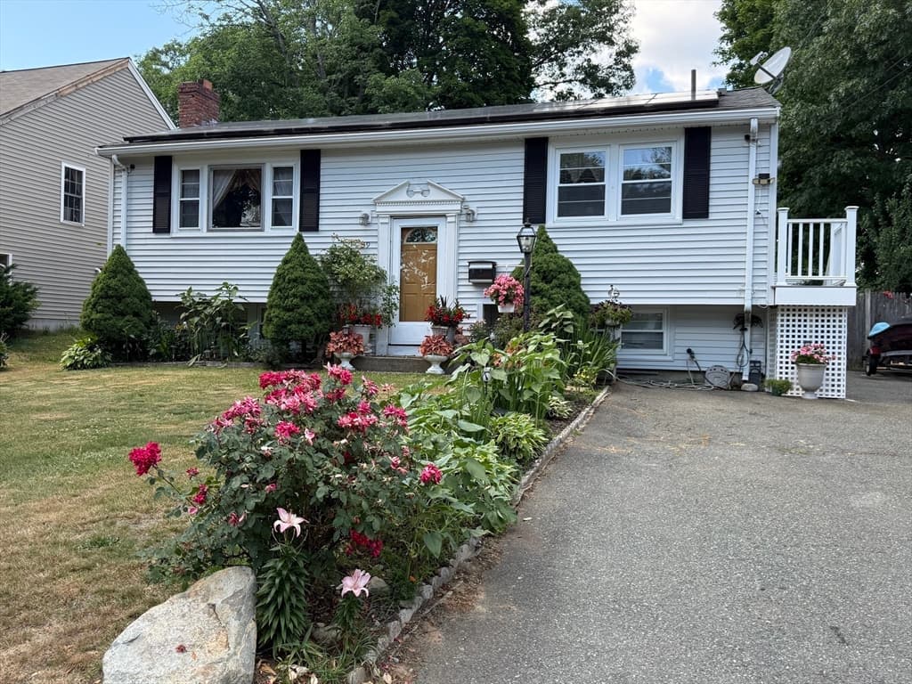 39 Central Street, Brockton MA 02301
