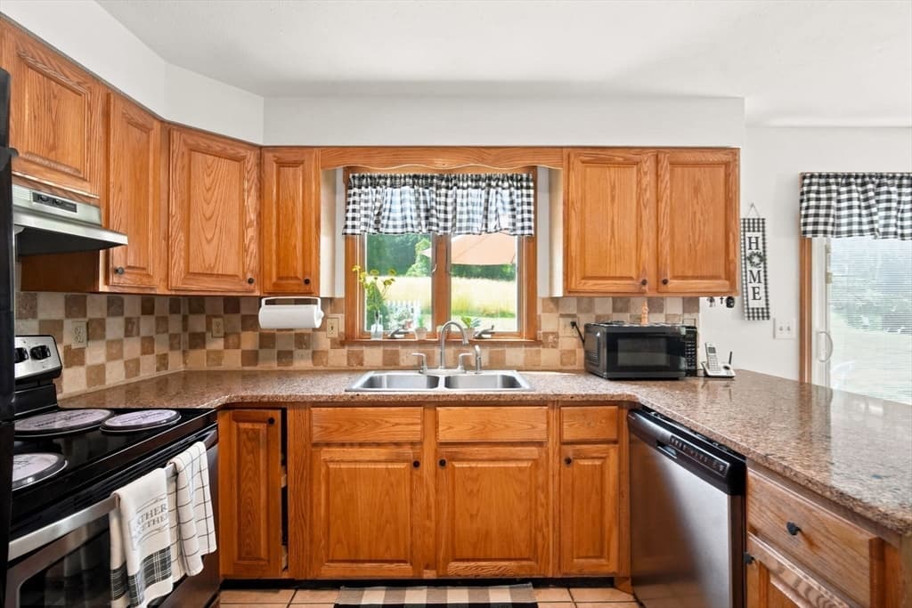 Single Family Residence at 195 Brimfield Road, Monson MA 01057, Monson, photo 13 of 42