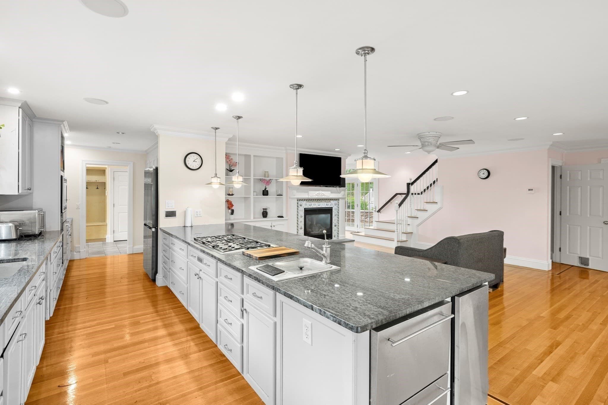 Single Family Residence at 140 High Street, Dunstable MA 01827, photo 14 of 40