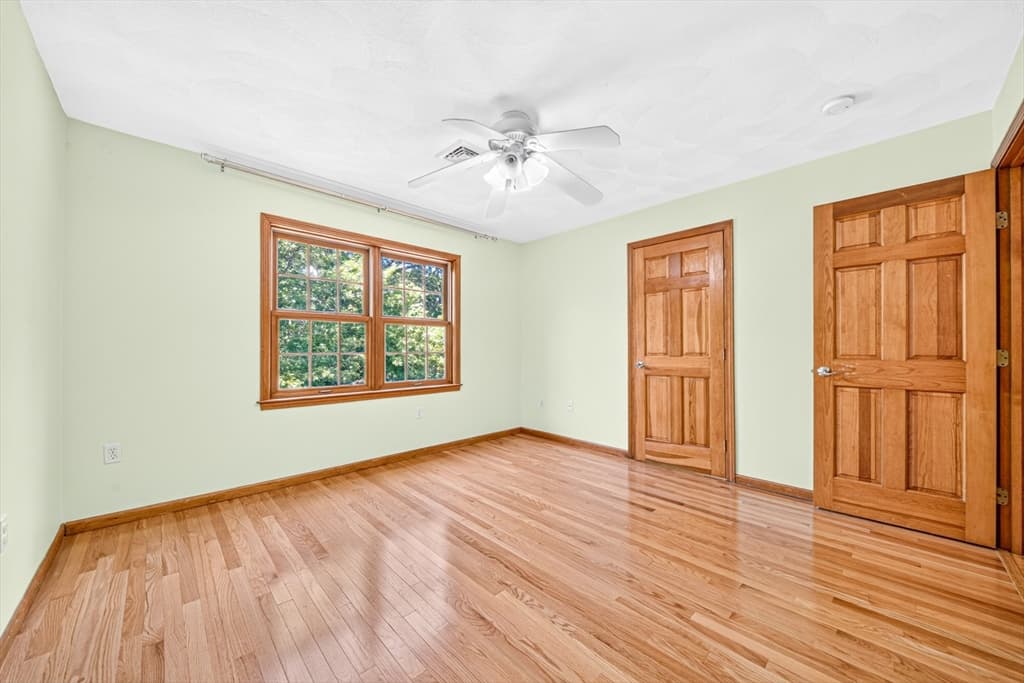 35 Brentwood Rd, Woburn MA 01801 photo 27