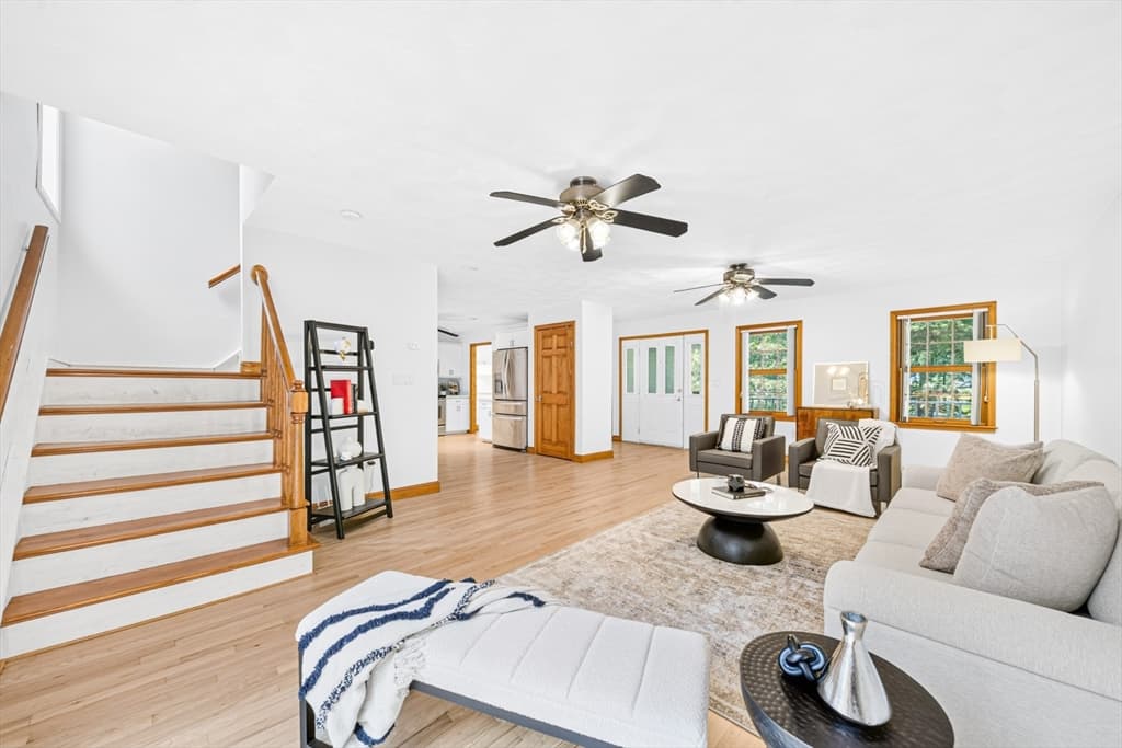 35 Brentwood Rd, Woburn MA 01801 photo 7