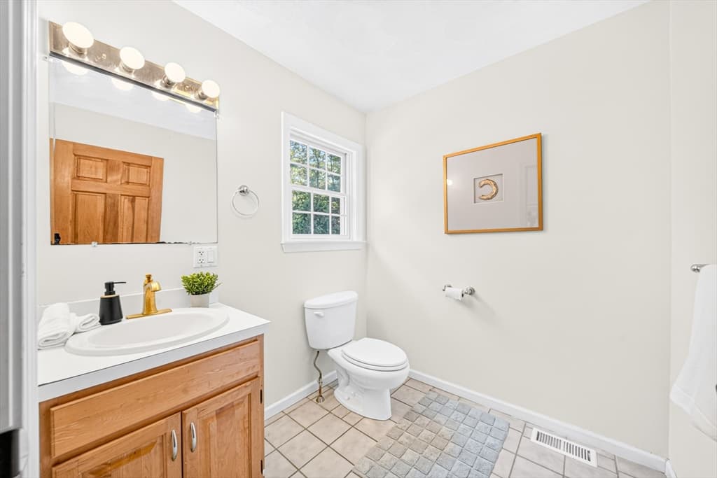 35 Brentwood Rd, Woburn MA 01801 photo 19