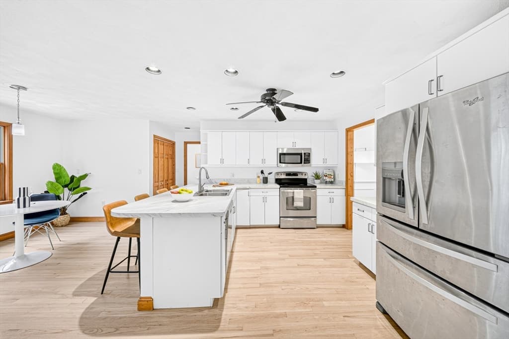 35 Brentwood Rd, Woburn MA 01801 photo 8