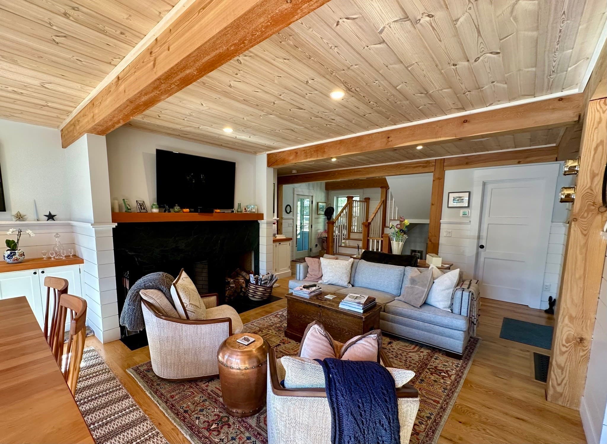 Single Family Residence at 96 Hammett Ln, Chilmark MA 02535, photo 7 of 37