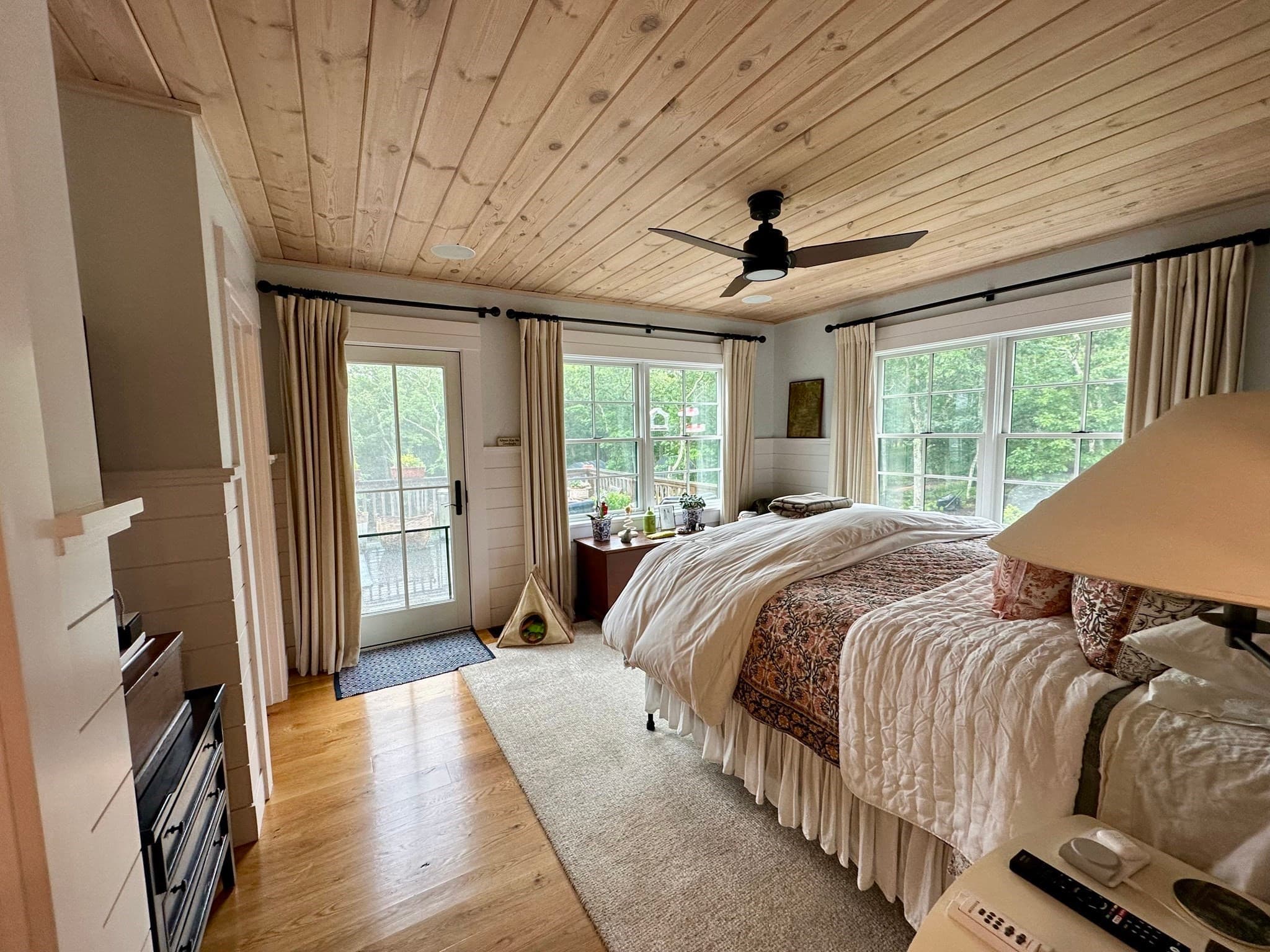 Single Family Residence at 96 Hammett Ln, Chilmark MA 02535, photo 10 of 37