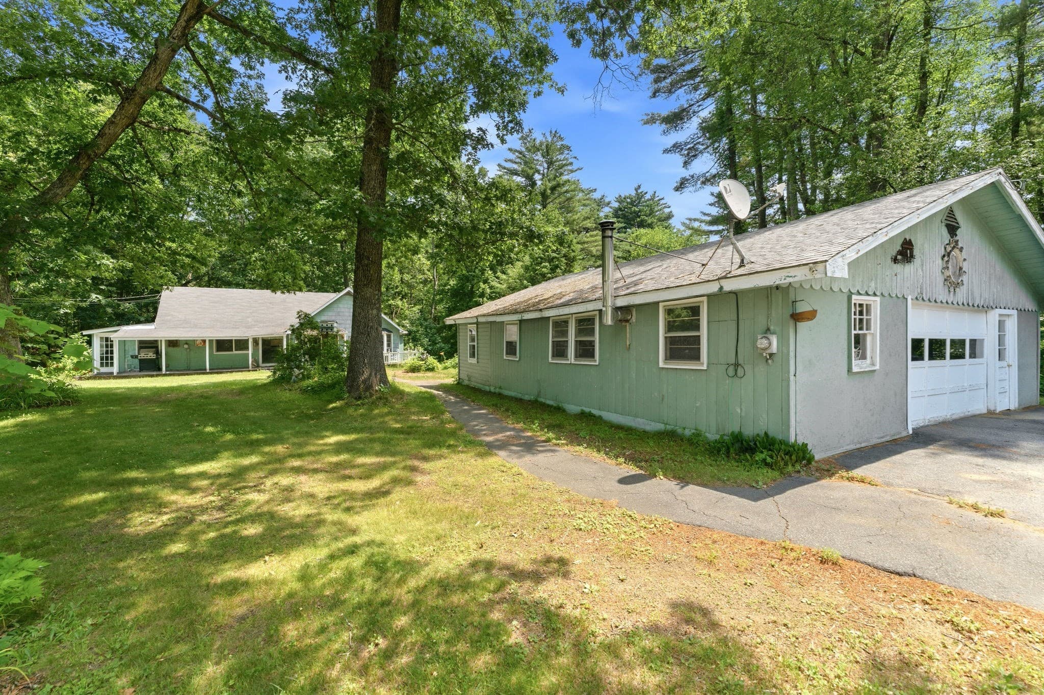 Single Family Residence at 4 Essex St, Holland MA 01521, Holland, photo 34 of 42