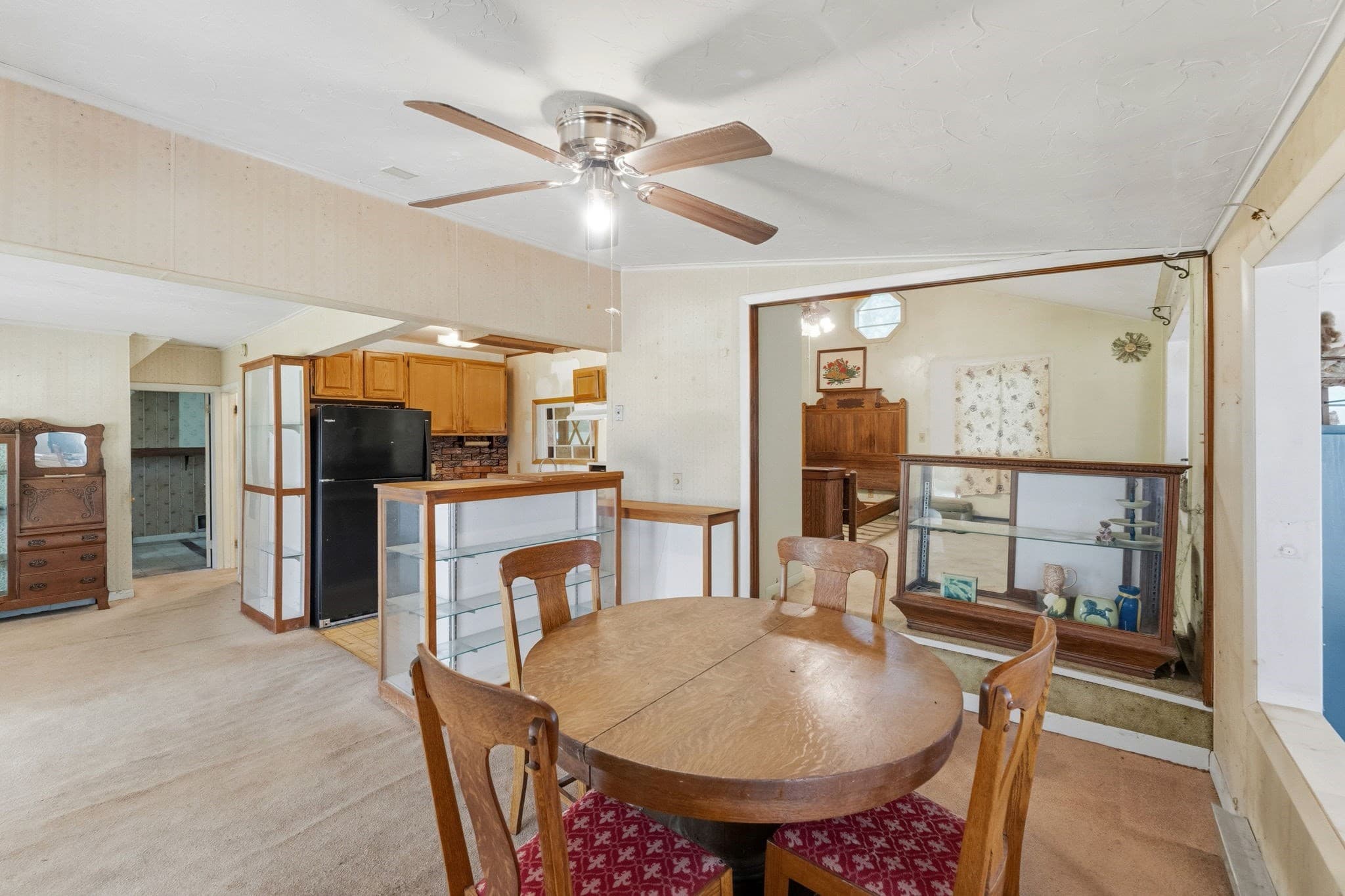 Single Family Residence at 4 Essex St, Holland MA 01521, Holland, photo 14 of 42