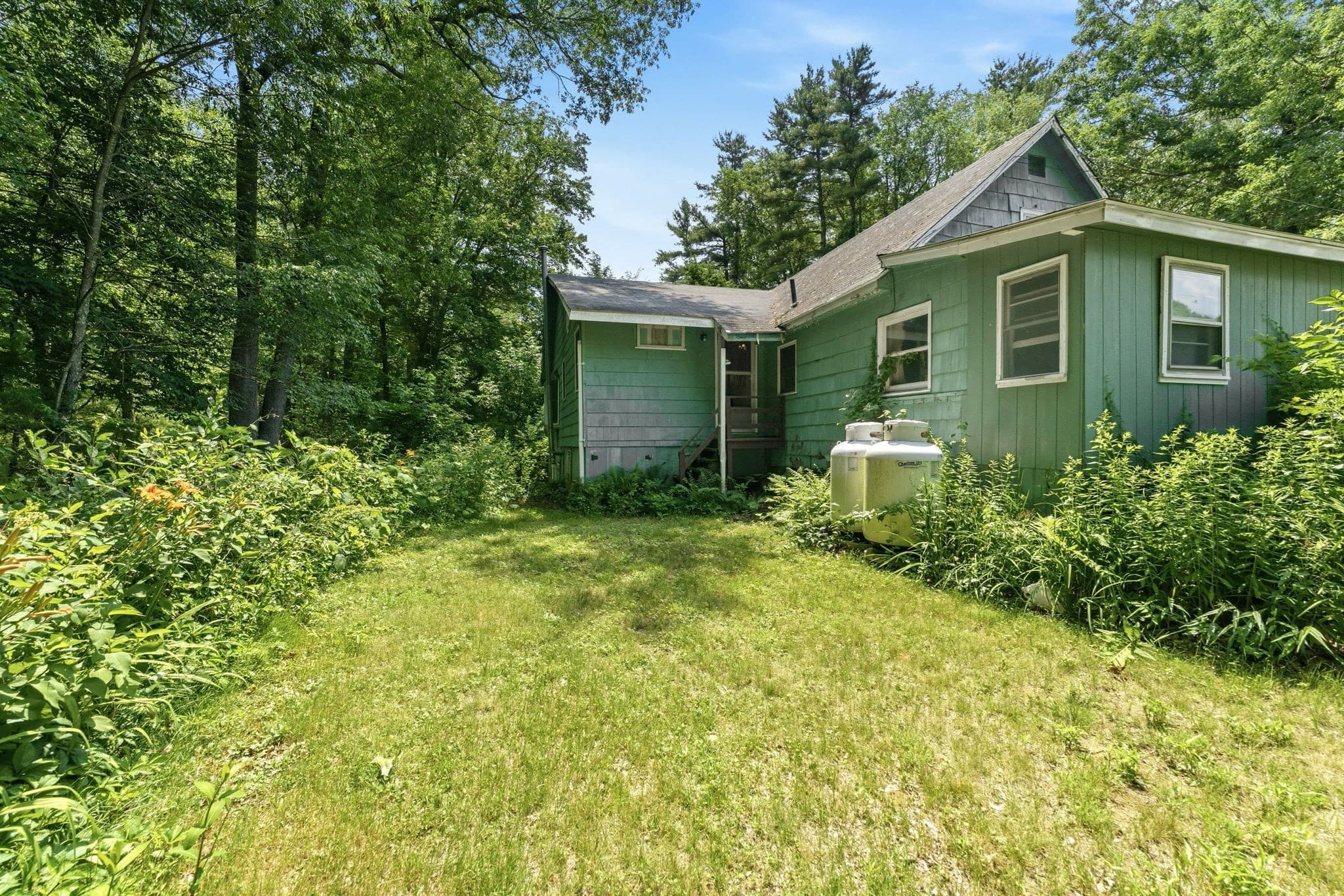 Single Family Residence at 4 Essex St, Holland MA 01521, Holland, photo 31 of 42