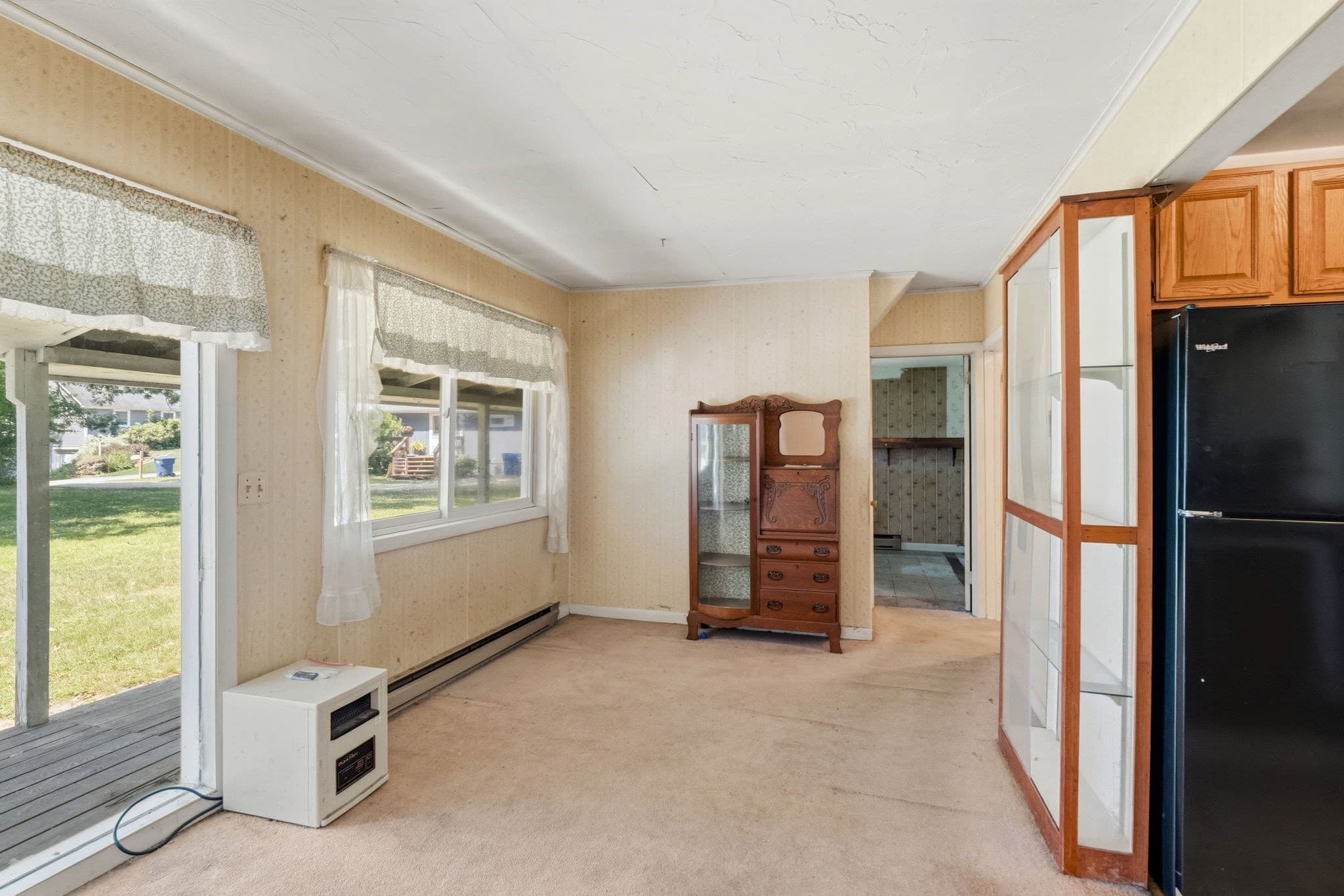 Single Family Residence at 4 Essex St, Holland MA 01521, Holland, photo 21 of 42