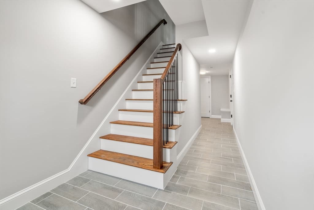 31 Danielle's Way, Worcester MA 01606 photo 2
