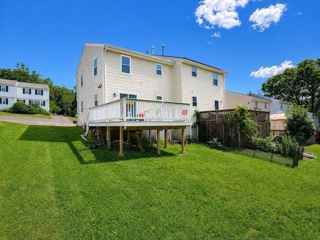 17 Bolton St, Worcester MA 01604 photo 25