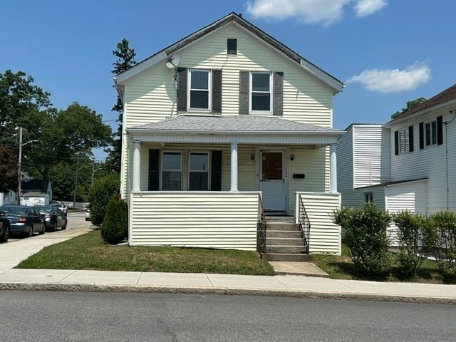 1244 Presidents Ave, Fall River MA 02720