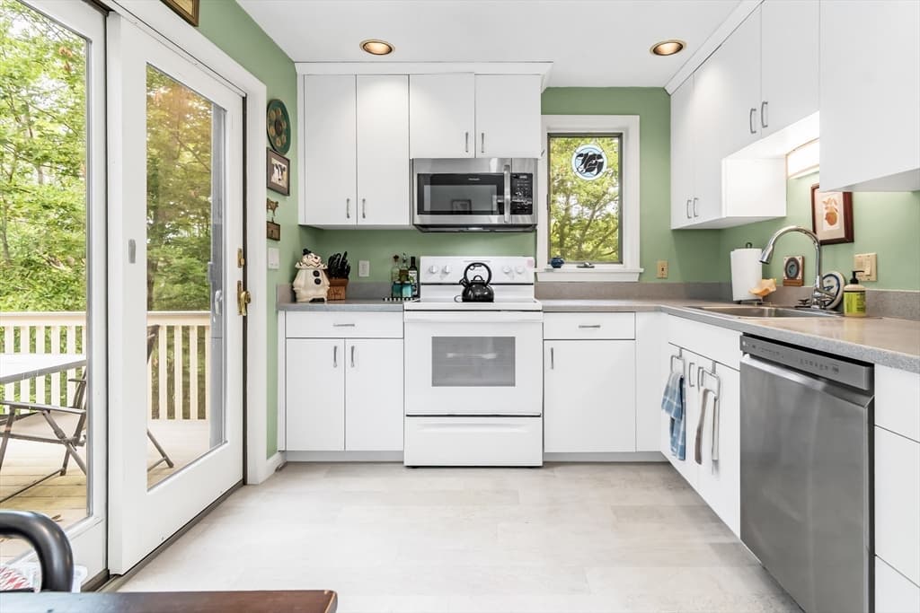 42 Quarry Ridge Lane # 42, Rockport MA 01966 photo 11