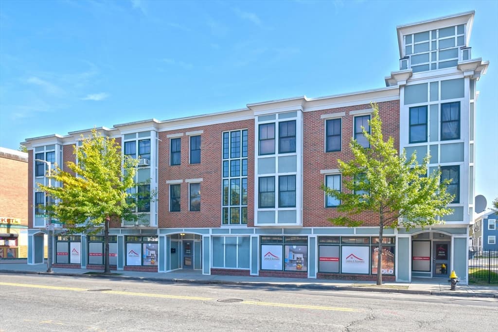 350 Blue Hill Ave, Boston MA 02121