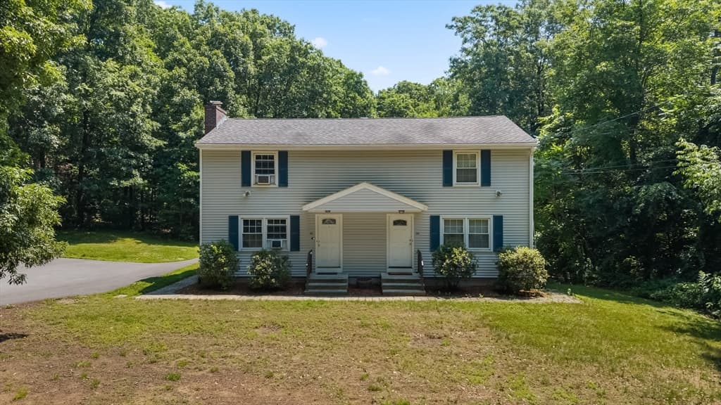 607-609 Flat Hill Rd, Lunenburg MA 01462