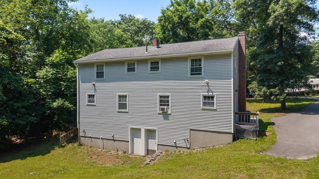 Multi Family at 607-609 Flat Hill Rd, Lunenburg MA 01462, photo 34 of 42