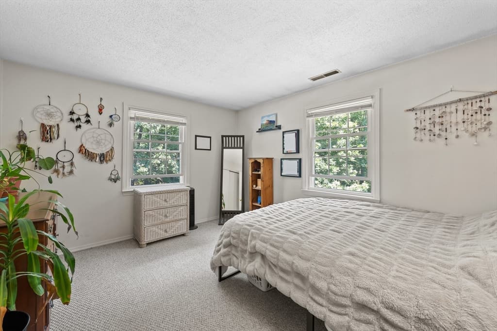 Multi Family at 607-609 Flat Hill Rd, Lunenburg MA 01462, photo 14 of 42