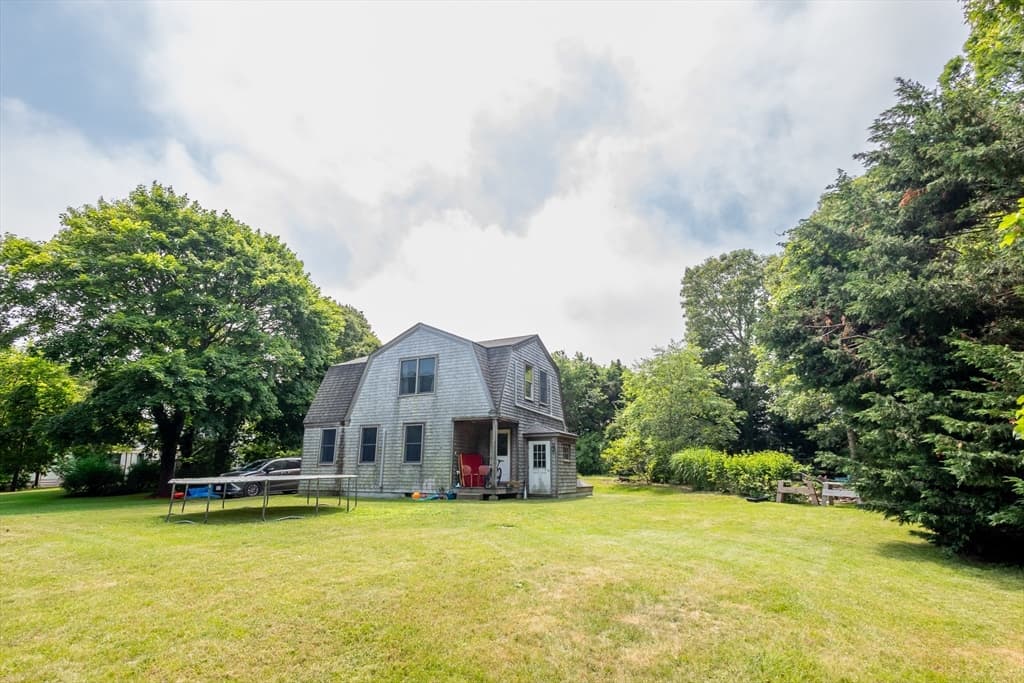 48 Plantingfield Way, Edgartown MA 02539 photo 2