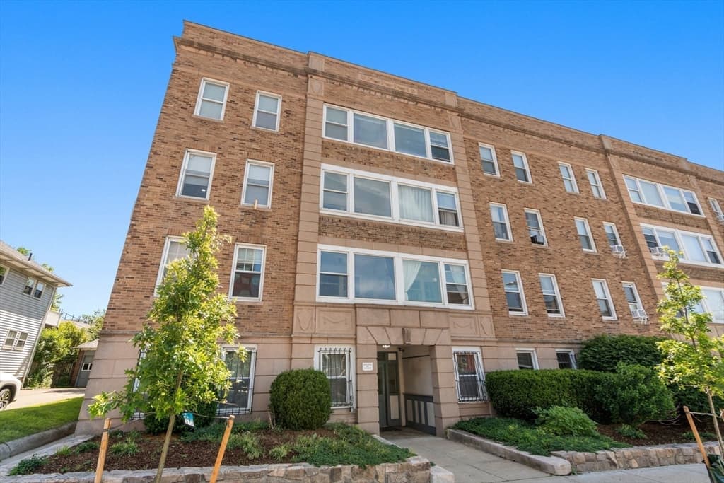 Condominium at 238 S Huntington Ave # 1, Boston MA 02130, Boston, photo 21 of 21