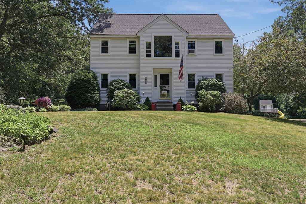 95 Mccracken Road, Millbury MA 01527