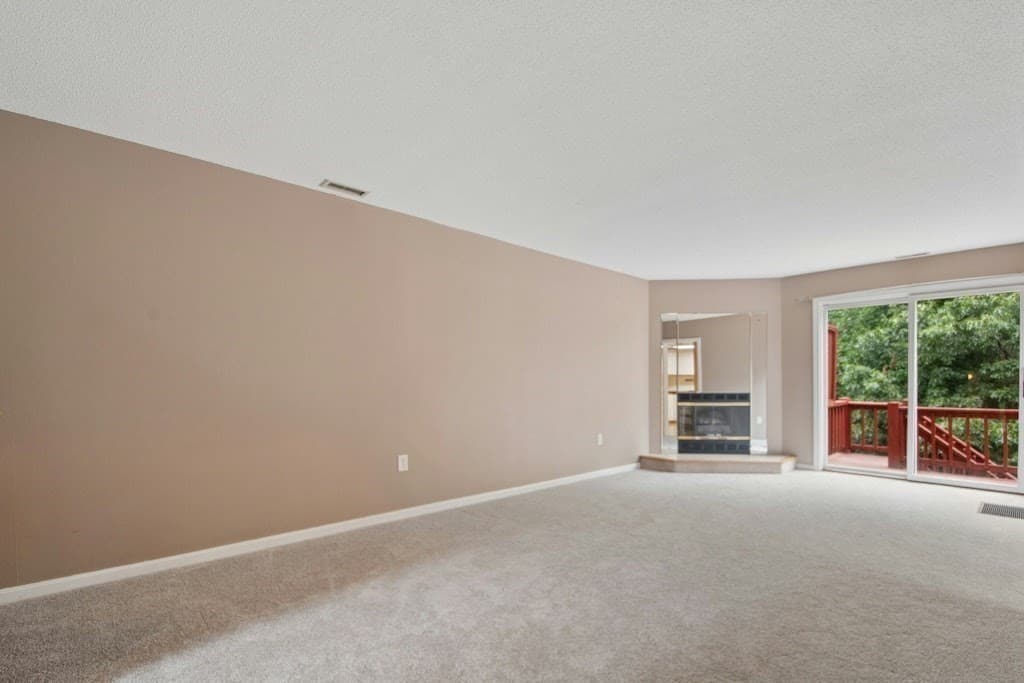 4 Herbert Drive # B, Sutton MA 01590 photo 4