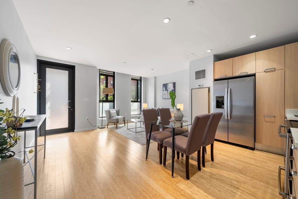 Condominium at 691 Massachusetts Ave, Boston MA 02118, Boston, photo 4 of 21