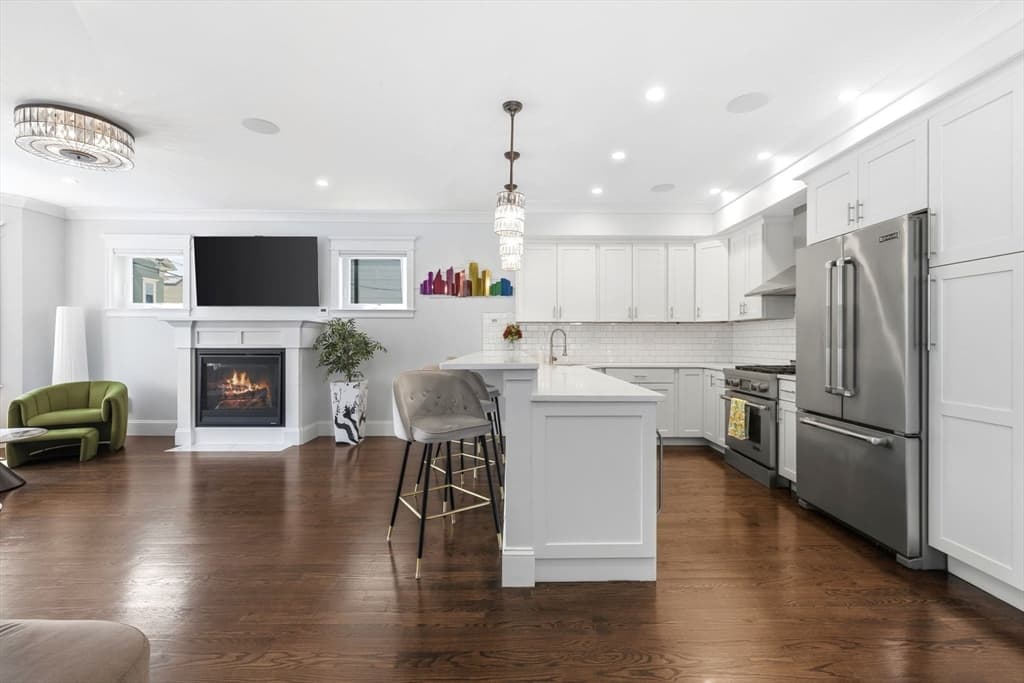 Single Family Residence at 30 Port Norfolk St, Boston MA 02122, Boston, photo 10 of 38
