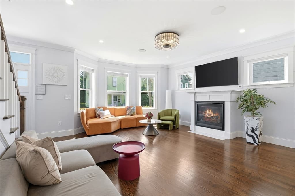 Single Family Residence at 30 Port Norfolk St, Boston MA 02122, Boston, photo 4 of 38