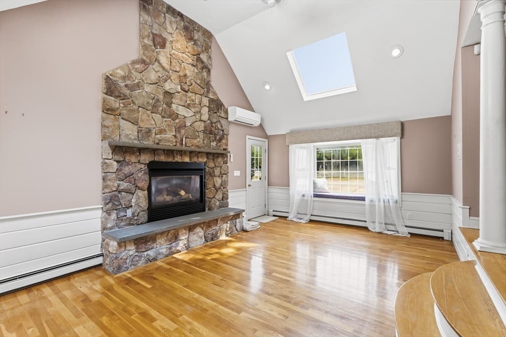 125 Jaffrey St, Weymouth MA 02188 photo 13