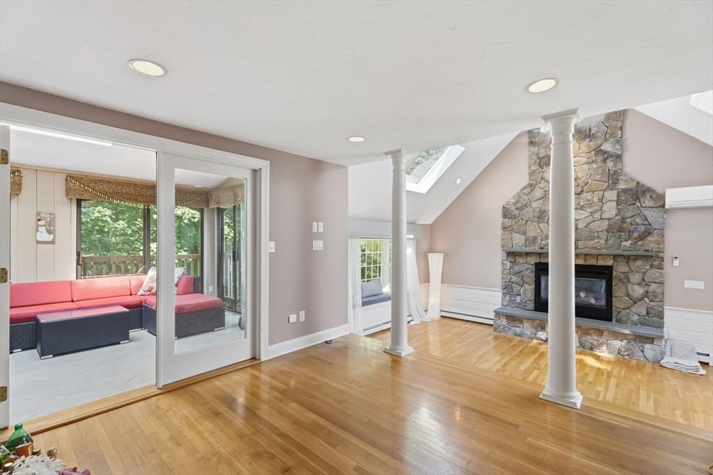 125 Jaffrey St, Weymouth MA 02188 photo 15