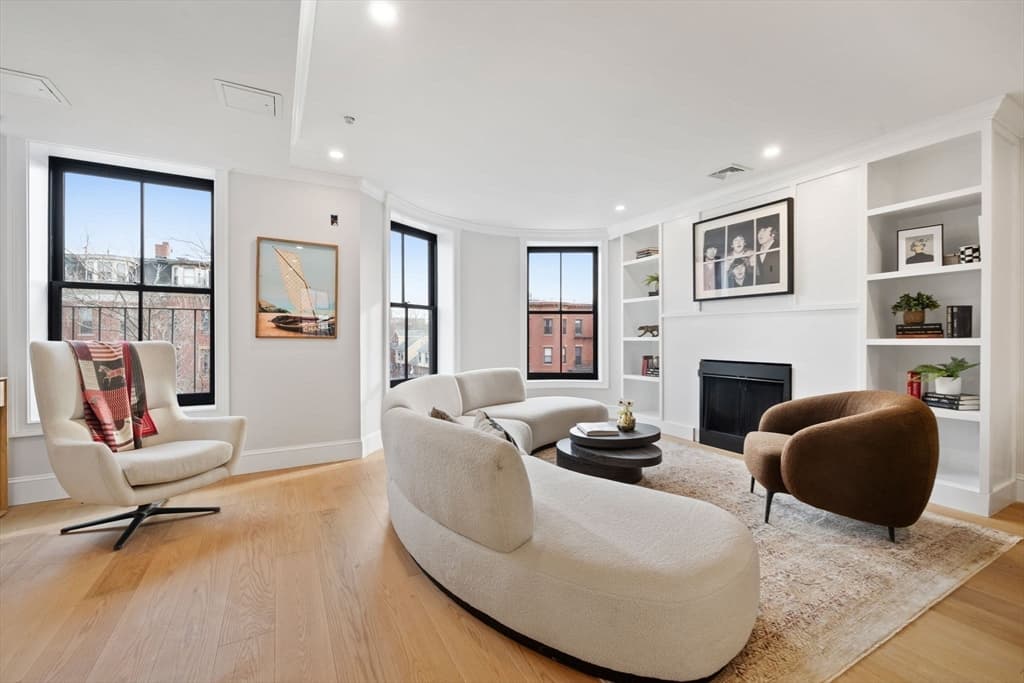 Condominium at 667 Tremont PH, Boston MA 02118, Boston, photo 2 of 37