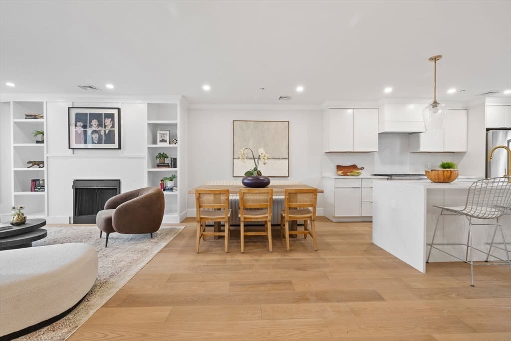 Condominium at 667 Tremont PH, Boston MA 02118, Boston, photo 9 of 37