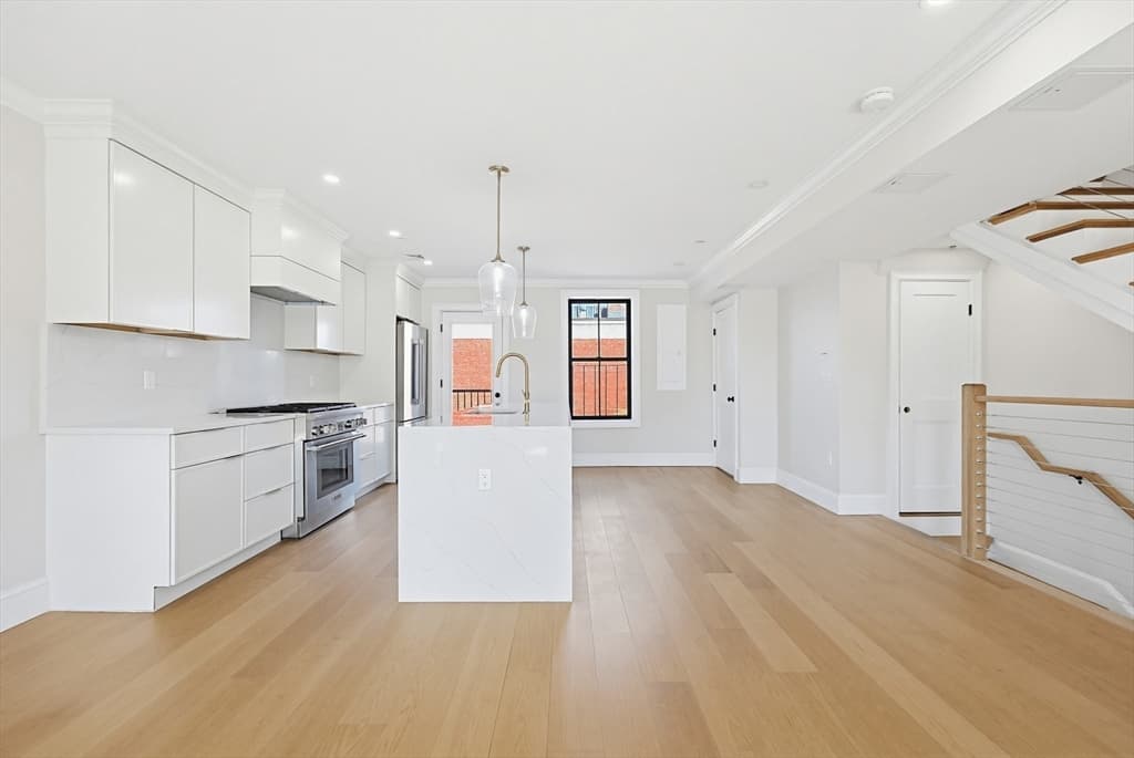 Condominium at 667 Tremont PH, Boston MA 02118, Boston, photo 10 of 37