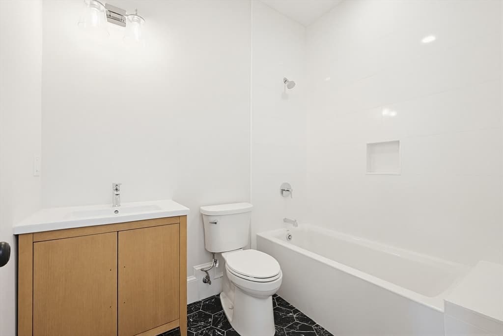 Condominium at 667 Tremont PH, Boston MA 02118, Boston, photo 29 of 37