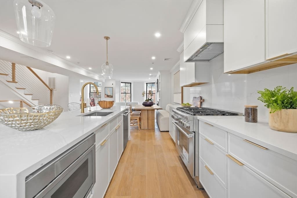 Condominium at 667 Tremont PH, Boston MA 02118, Boston, photo 8 of 37