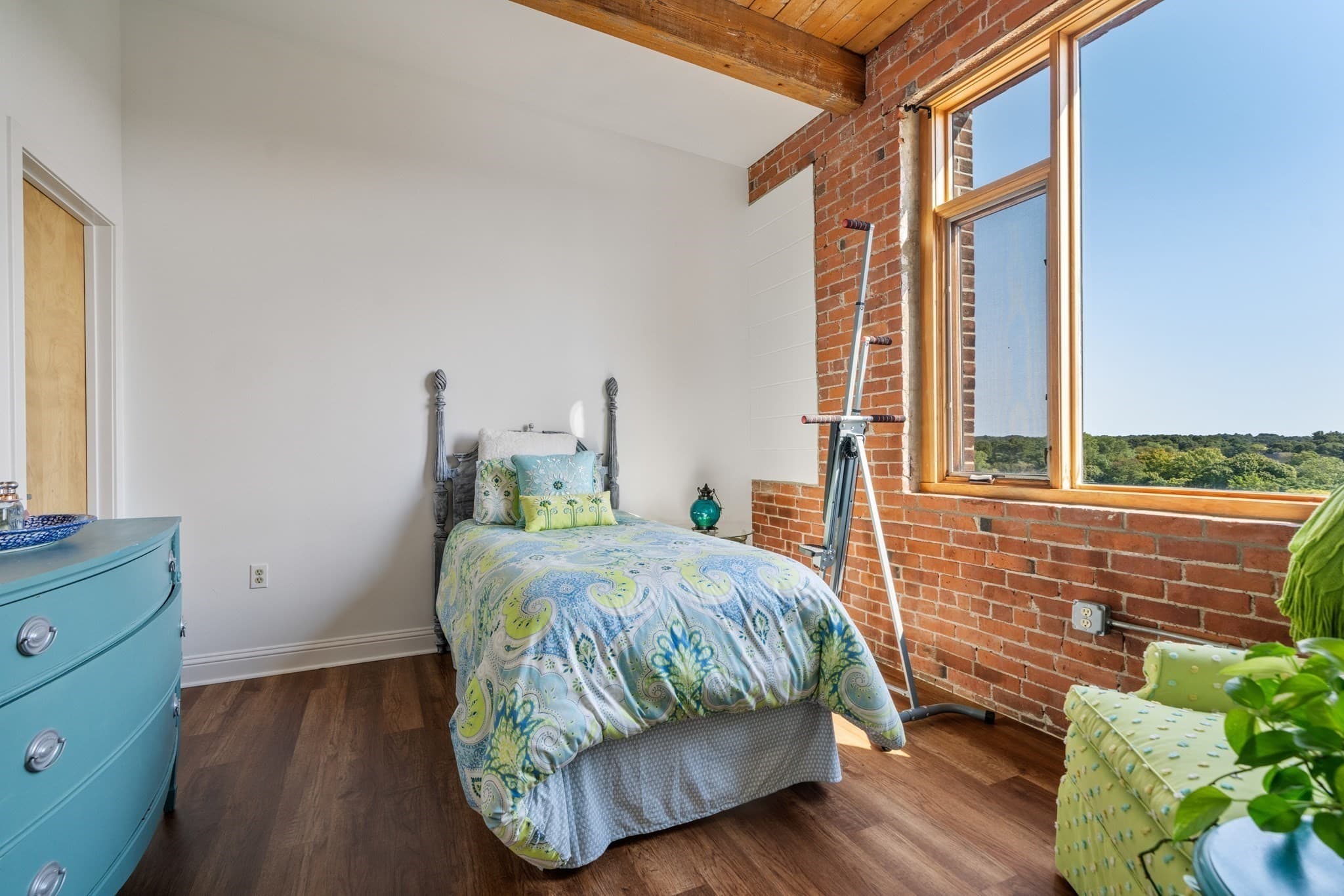 Condominium at 147 Centre Street # 603, Brockton MA 02302, photo 12 of 13