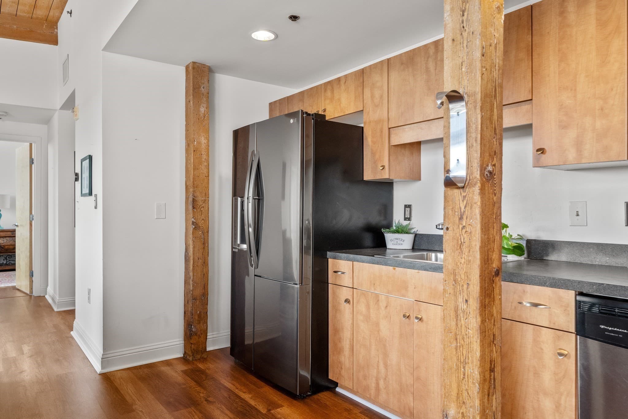 Condominium at 147 Centre Street # 603, Brockton MA 02302, photo 5 of 13