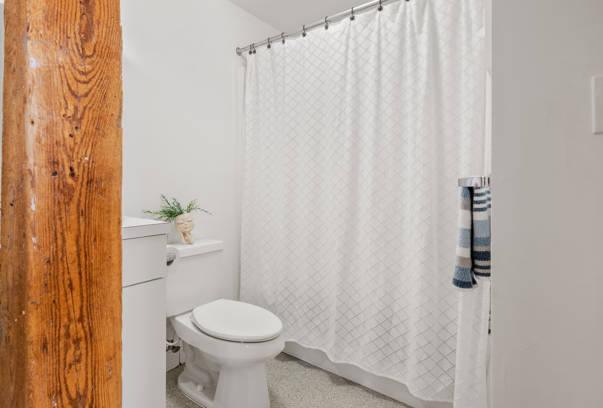 Condominium at 147 Centre Street # 603, Brockton MA 02302, photo 11 of 13