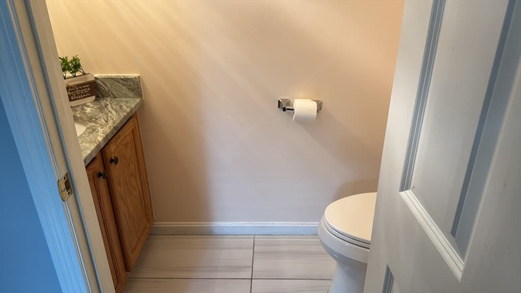 1 Clegg St, Worcester MA 01603 photo 12