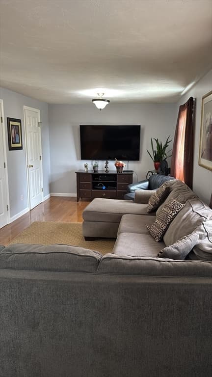 1 Clegg St, Worcester MA 01603 photo 5