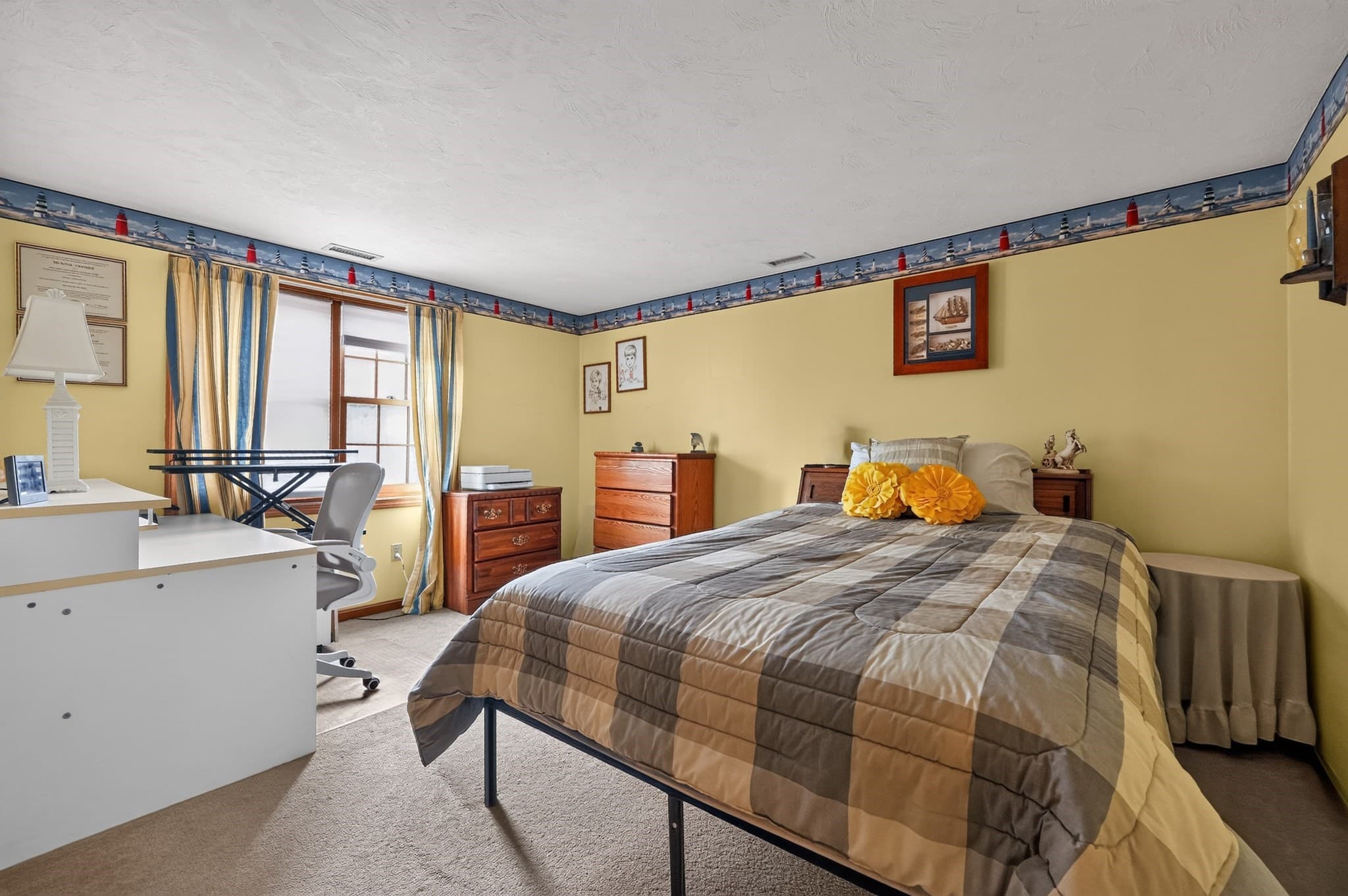Single Family Residence at 16 Hill St, Shrewsbury MA 01545, photo 23 of 42