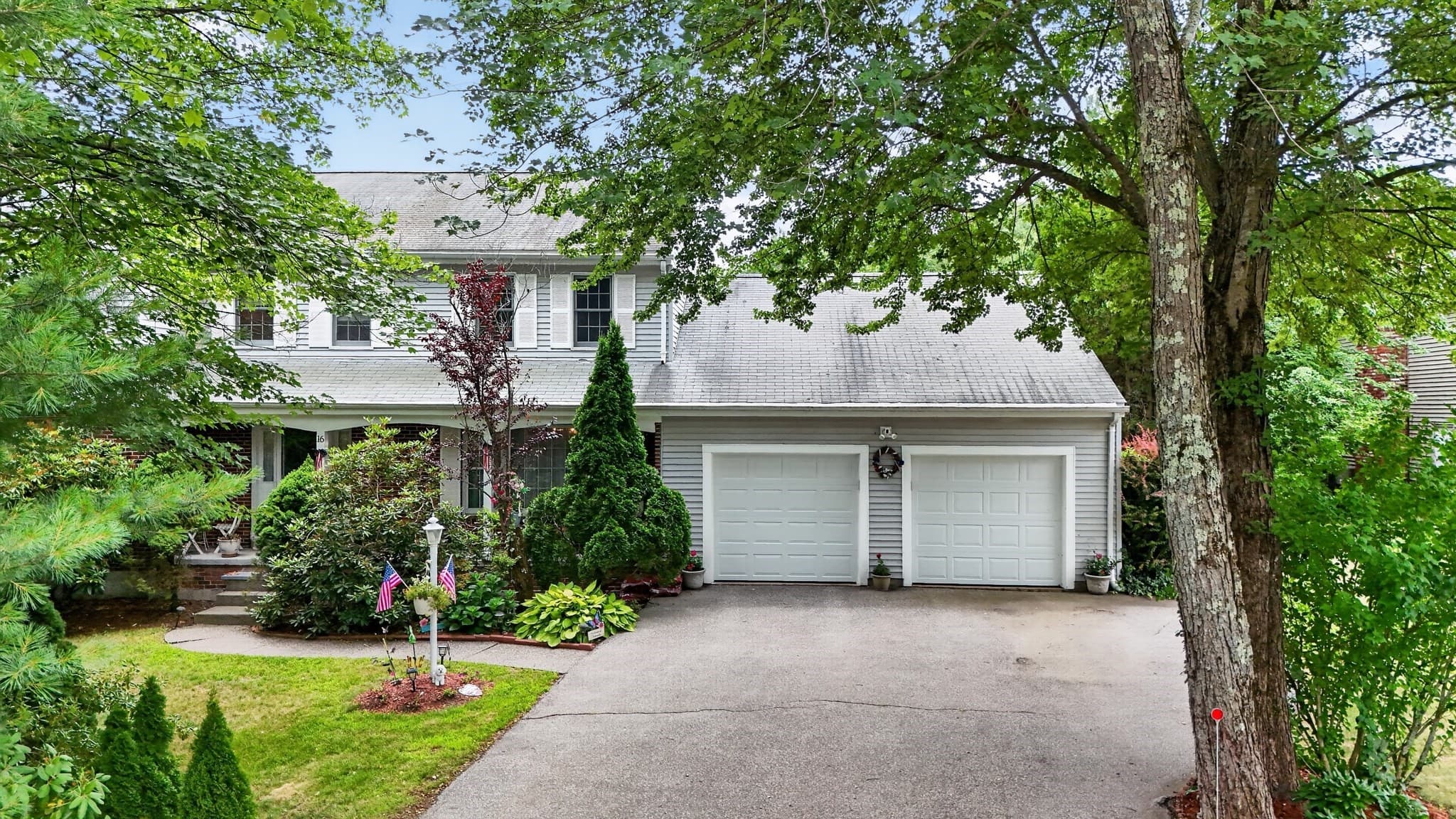 Single Family Residence at 16 Hill St, Shrewsbury MA 01545, photo 2 of 42