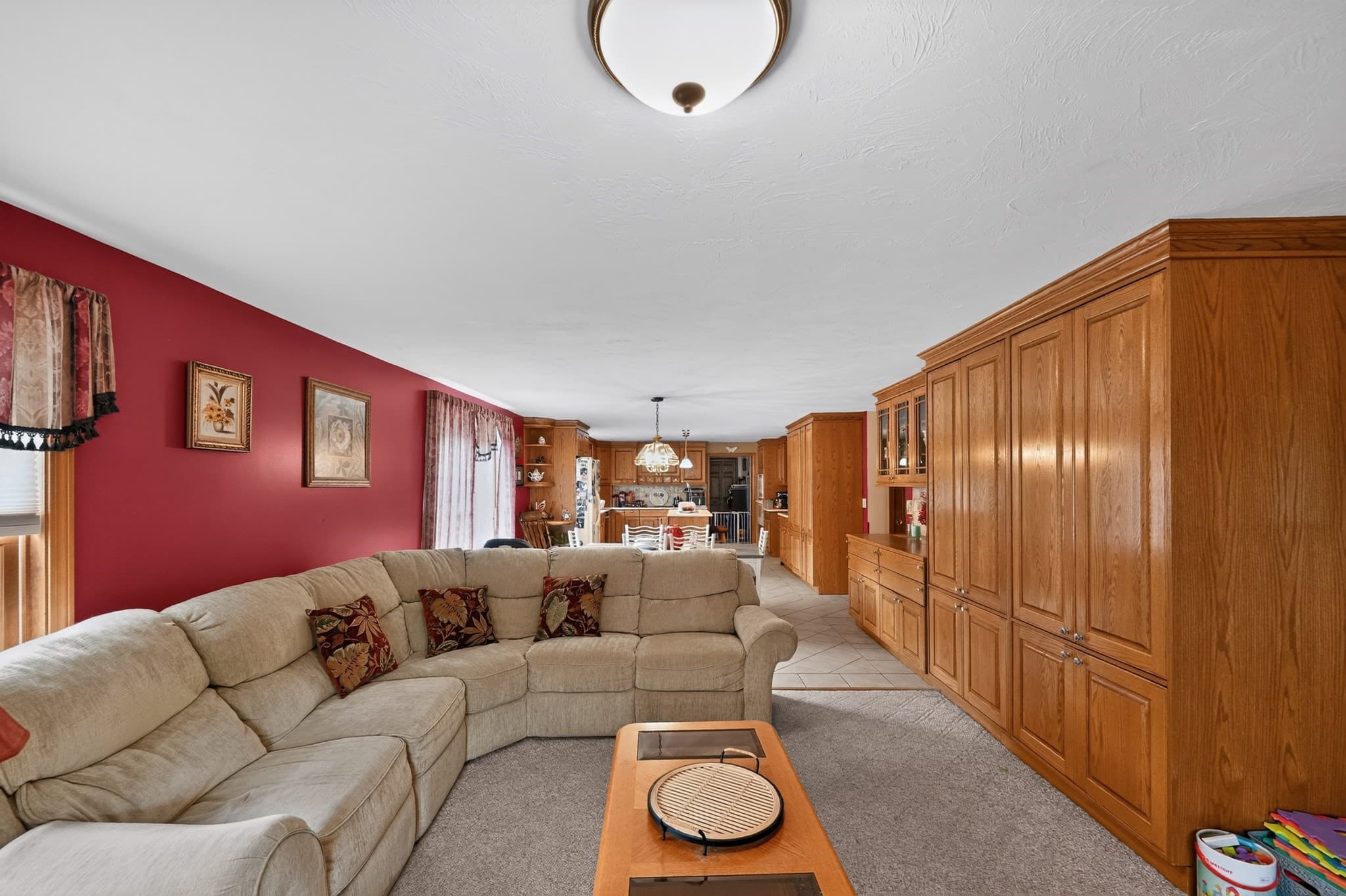 Single Family Residence at 16 Hill St, Shrewsbury MA 01545, photo 8 of 42